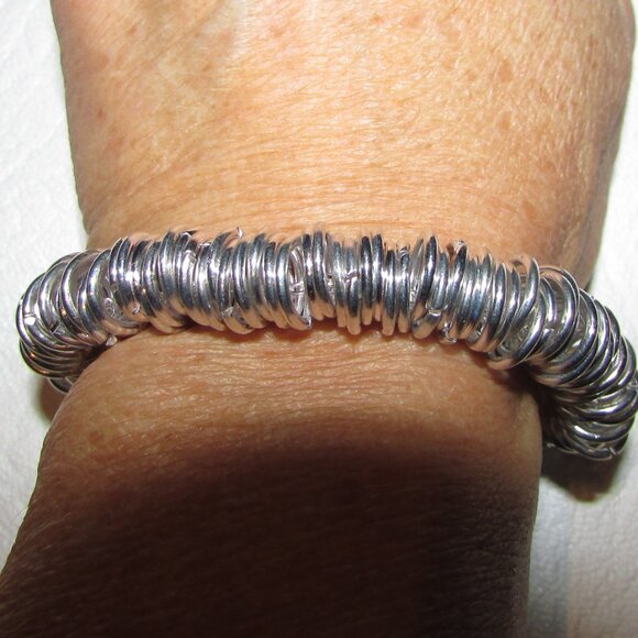 Silver Multi-Ring Toggle Bracelet - 3/8" - NEW - Picture 8 of 9